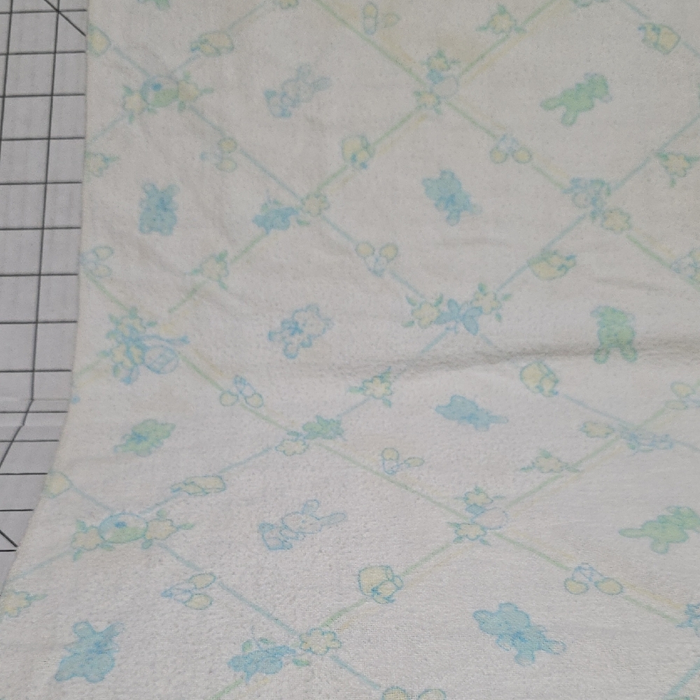 Flannel Cream and Blue Receiving Baby Blanket, 28x32, Preloved - Picture 11 of 16